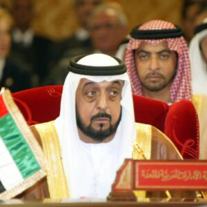 خليفة بن زايد.. حكمة الأب وكرم الأجداد الشيخ خليفة بن زايد آل نهيان